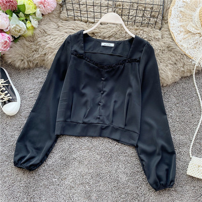 Μοντέρνο γυναικείο πουκάμισο με  τετράγωνο ντεκολτέ και κουμπιά σε διάφορα χρώματα