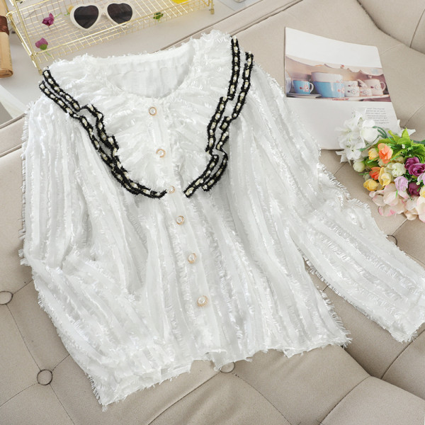 Γυναικεία πουκάμισο με διακόσμηση σε λευκό και μαύρο χρώμα