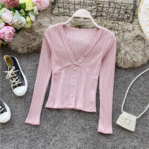 Modern női blúz spitz nyakkivágással és gombokkal, négy színben