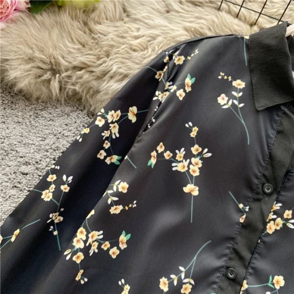Modern női ing virágmintás fekete gombokkal