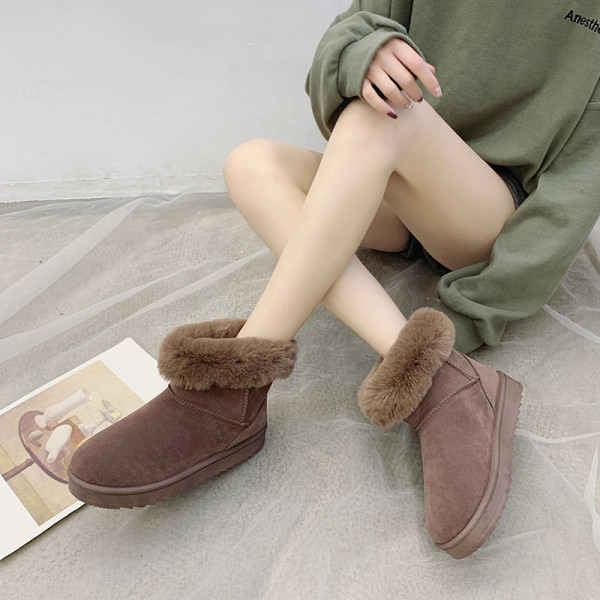 Modern női csizma puha béléssel és lapos talppal, négy színben