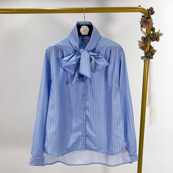 Γυναικείο φαρδύ ριγέ πουκάμισο με κορδέλα στη λαιμόκοψη σε μπλε χρώμα