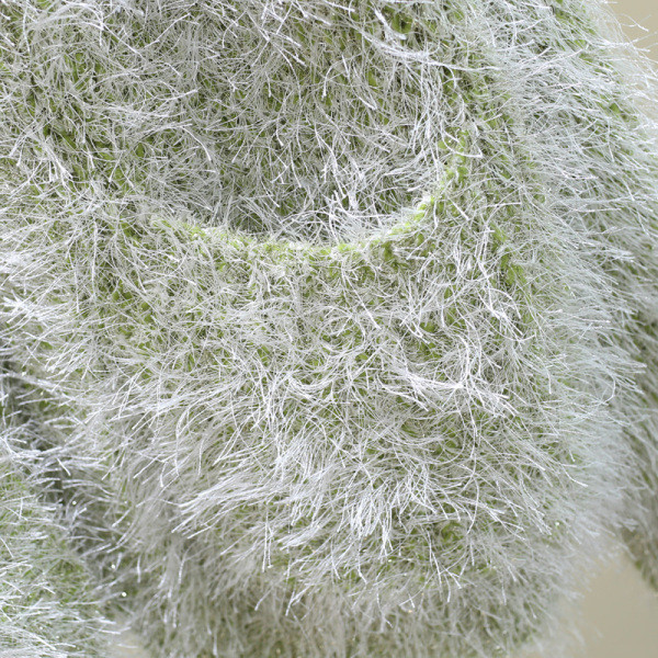 Női pehelymellény spitz nyakkivágással, több színben