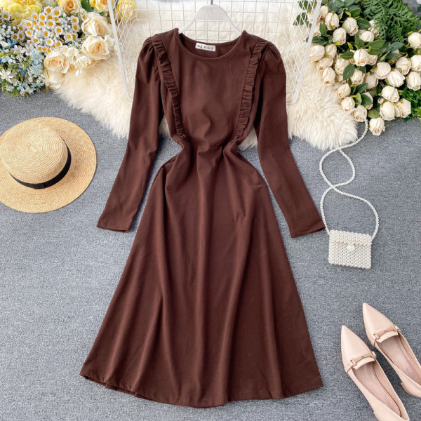 Női alkalmi kötött ruha ovális nyakkivágással és hosszú ujjakkal, három színben