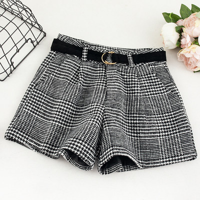 Női rövidnadrág három színben, magas derékkal és övvel