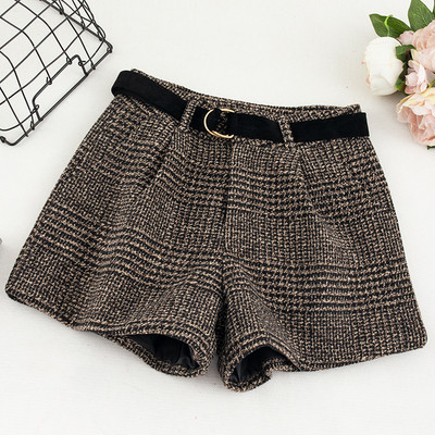 Női rövidnadrág három színben, magas derékkal és övvel