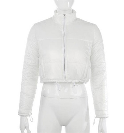 Μοντέρνο χειμωνιάτικο γυναικείο μπουφάν με φερμουάρ και κορδόνια σε λευκό και μαύρο χρώμα