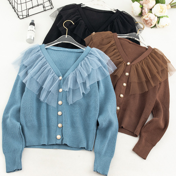 Modern női mellény három színben, gombokkal és tüllel