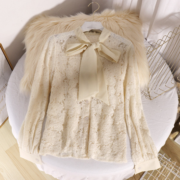 Modern női ing szalaggal és csipkével fekete, fehér és bézs színben