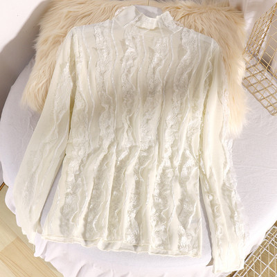 Μοντέρνο γυναικείο πουκάμισο σε λευκό και μπεζ χρώμα  με ψηλό γιακά