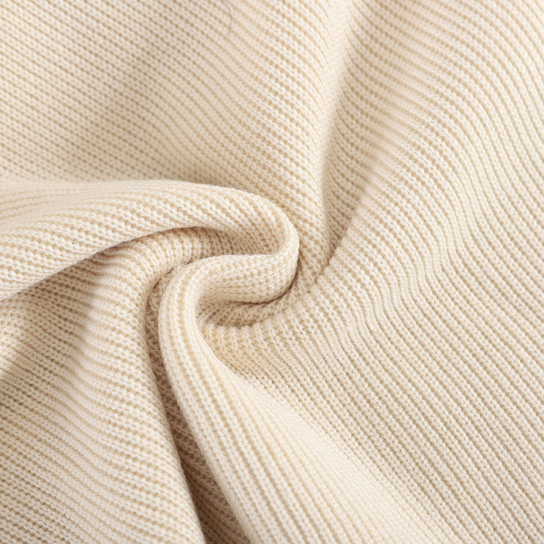 Μοντέρνο γυναικείο πουλόβερ  με χαμηλό γιακά σε τέσσερα χρώματα