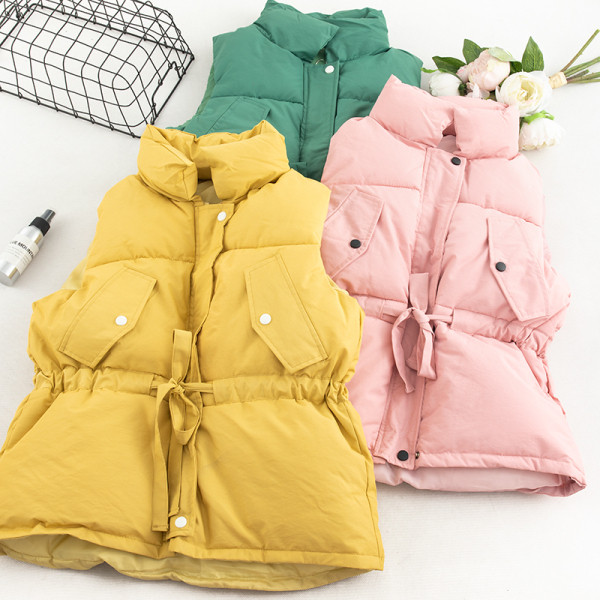 Alkalmi női mellény magas gallérral és zsebekkel, négy színben