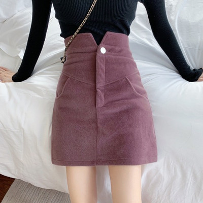 Σύντομη γυναικεία φούστα από βελούδο σε πολλά χρώματα