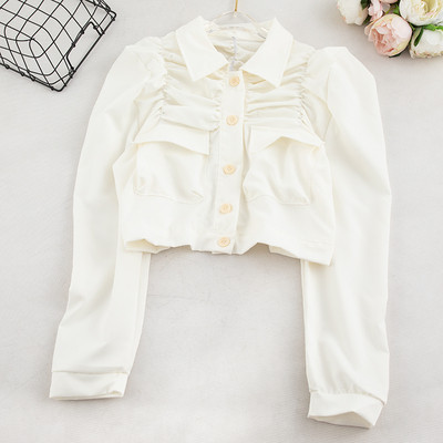 Rövid női ing három színben zsebekkel és klasszikus gallérral