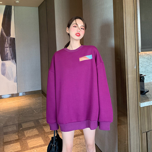 Γυναικεία φαρδιά μπλούζα με πορφυρό χρώμα με εφαρμογή