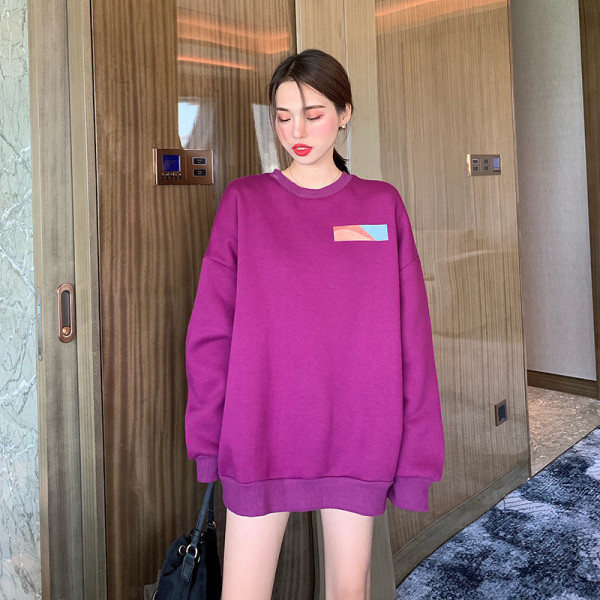 Γυναικεία φαρδιά μπλούζα με πορφυρό χρώμα με εφαρμογή