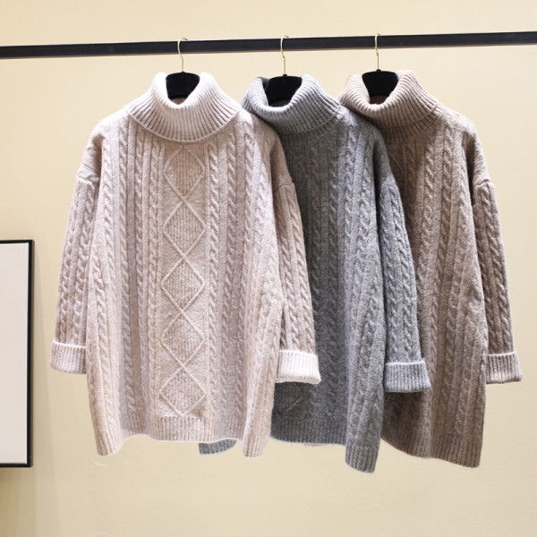 Női téli pulóver széles és hosszú modell három színben