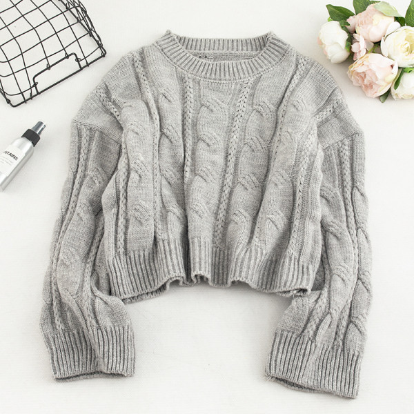 Γυναικείο πουλόβερ ν με ωοειδές λαιμόκοψη και μακρύ μανίκι σε τρία χρώματα