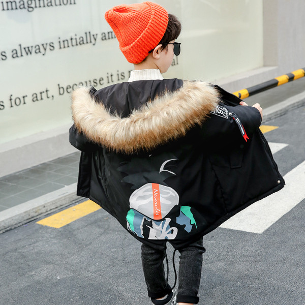 Napi gyerekkabát fiúknak kapucnival és pehellyel, három színben