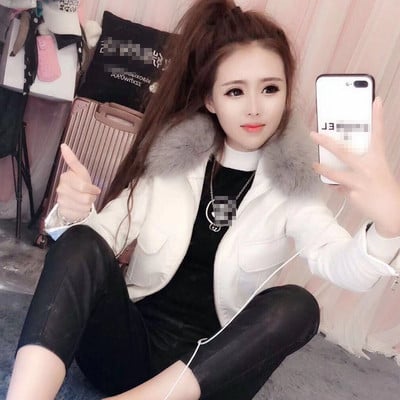 Rövid bőrkabát fehér és fekete színben, pehelytal