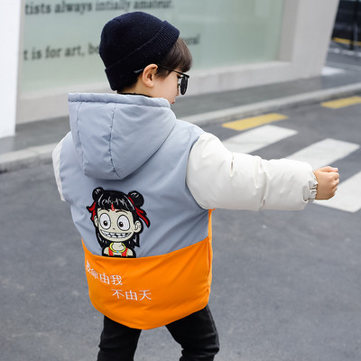 Μοντέρνο παιδικό μπουφάν για αγόρια με κουκούλα και γράμματα σε διάφορα χρώματα