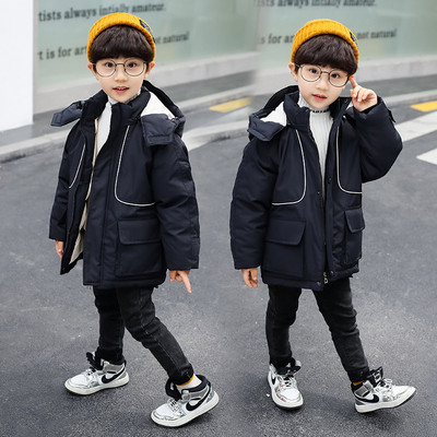 Napi gyerekkabát kapucnival és cipzárral fehér, fekete és piros színben