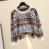 Χειμερινό γυναικείο πουλόβερ με στρογγυλό λαιμόκοψη σε δύο χρώματα