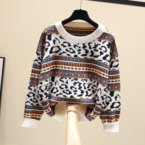 Χειμερινό γυναικείο πουλόβερ με στρογγυλό λαιμόκοψη σε δύο χρώματα