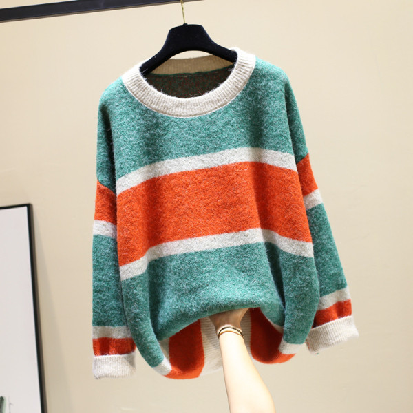 Női téli csíkos pulóver kerek nyakkivágással