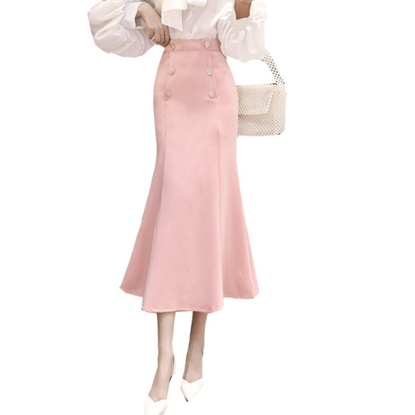 Női hosszú fekete és rózsaszín szoknya gombokkal és magas derékkal