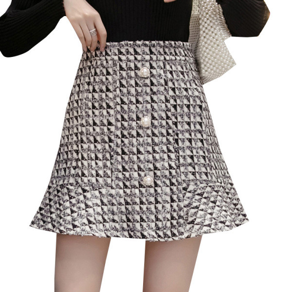 Kockás női szoknya két színben szabott modell gombokkal