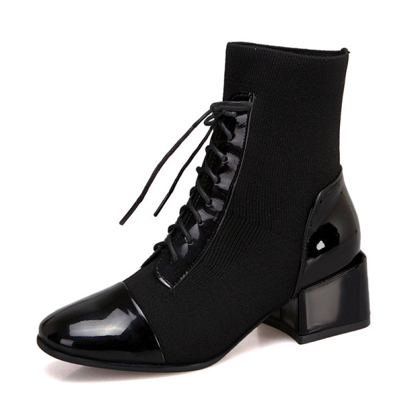 Casual γυναικείες μπότες  με κορδόνια σε μαύρο και μπεζ χρώμα