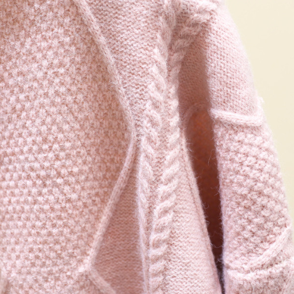 Női téli pulóver magas pólógallérral