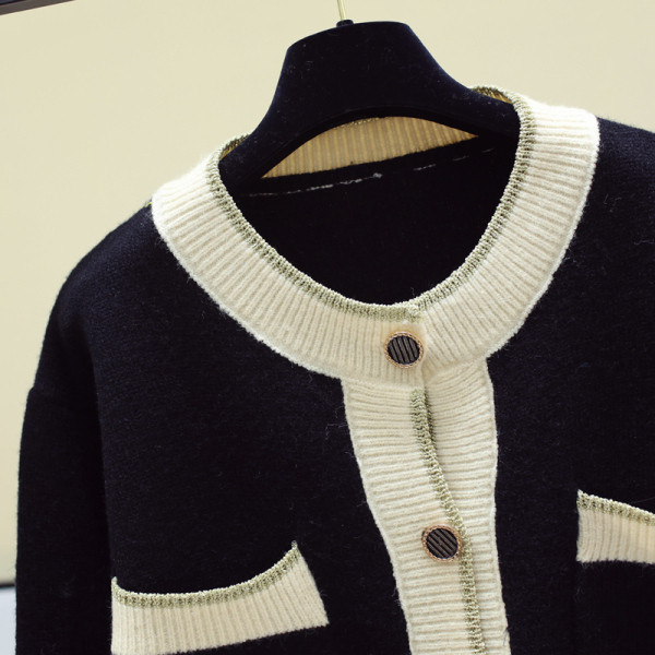 Női alkalmi mellény zsebekkel és kerek nyakkivágással