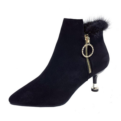 Modern női csizma öko velúrból, pehely és cipzárral fekete színben