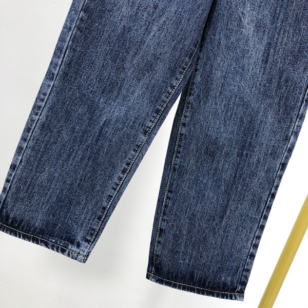 Γυναικεία μπλε τζιν παντελόνι με ζώνη