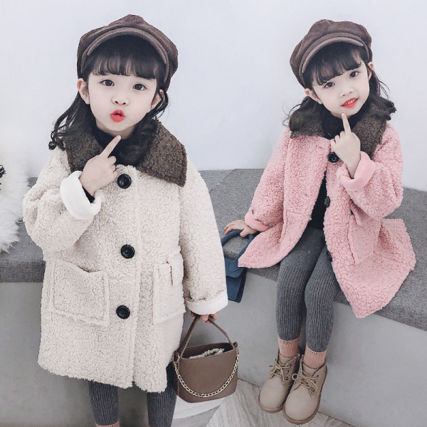 Μοντέρνο παιδικό παλτό με τσέπες και κουμπιάσε δύο χρώματα