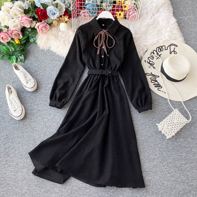 Modern női szabású ruha, hosszú ujjú, megkötős több színben