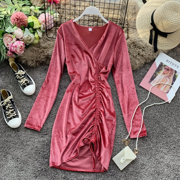 Modern női ruha spitz nyakkivágással és nyakkendővel, négy színben