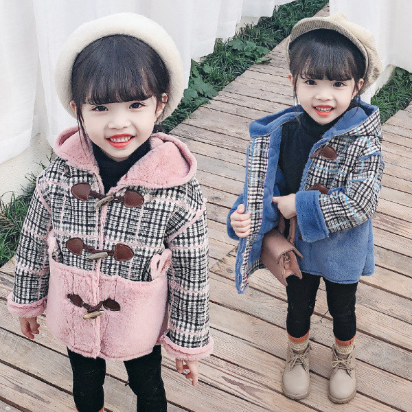 Παιδικό μοντέρνο παιδικό παλτό δύο χρωμάτων με κουμπιά και στοιχεία 3D