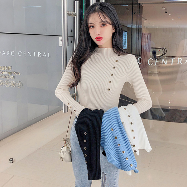 Γυναικεία μοντέρνα μπλούζα με κουμπιά σε άσπρο, μαύρο και μπλε χρώμα