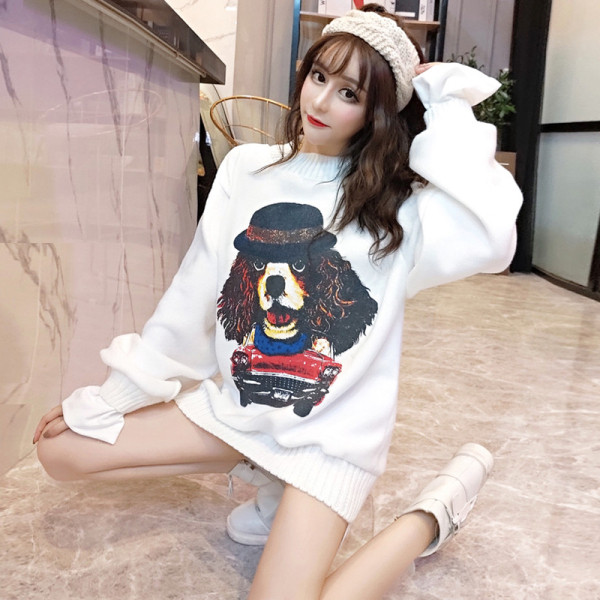 Alkalmi női blúz színes rátéttel, fekete-fehérben