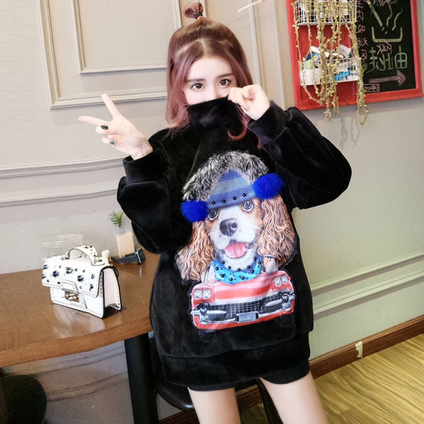 Női téli blúz színes fekete rátéttel