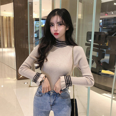 Őszi-téli női blúz csipkével az ujján - többféle színben