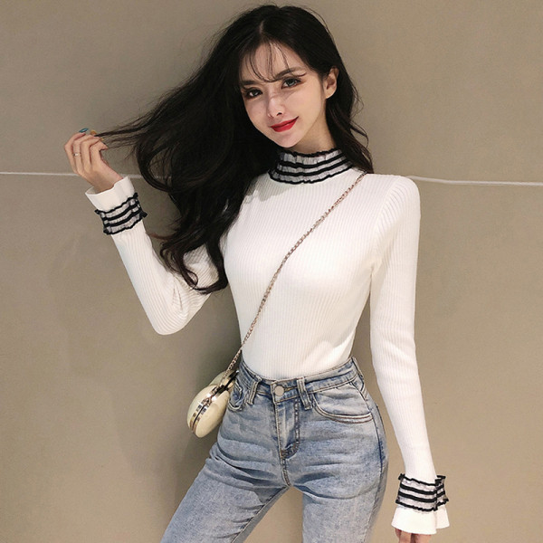 Őszi-téli női blúz csipkével az ujján - többféle színben