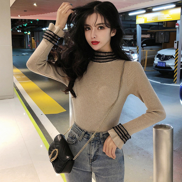 Őszi-téli női blúz csipkével az ujján - többféle színben