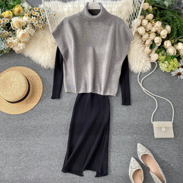 Modern női szett, mely egy ruhát és egy pulóvert tartalmaz két színben