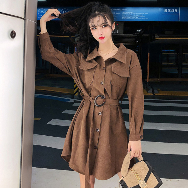 Női modern ruha derekán övvel, két színben