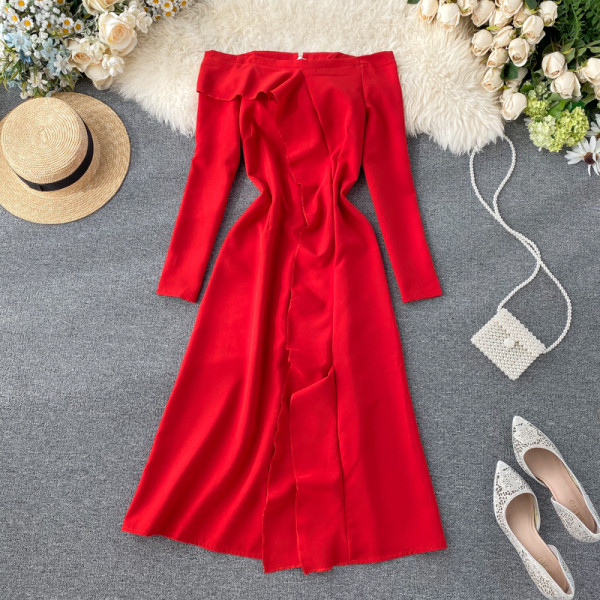 Modern női ruha, hosszú ujjú, csupasz vállak, különböző színekben