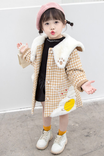 Παιδικό παλτό για κορίτσια σε τρία χρώματα με κεντήματα και κουμπιά